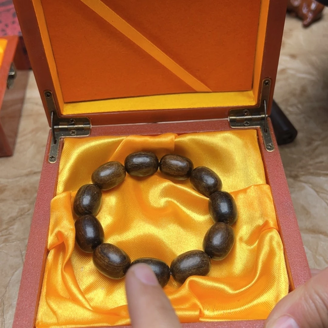 大叶紫檀（黑酸枝木类）