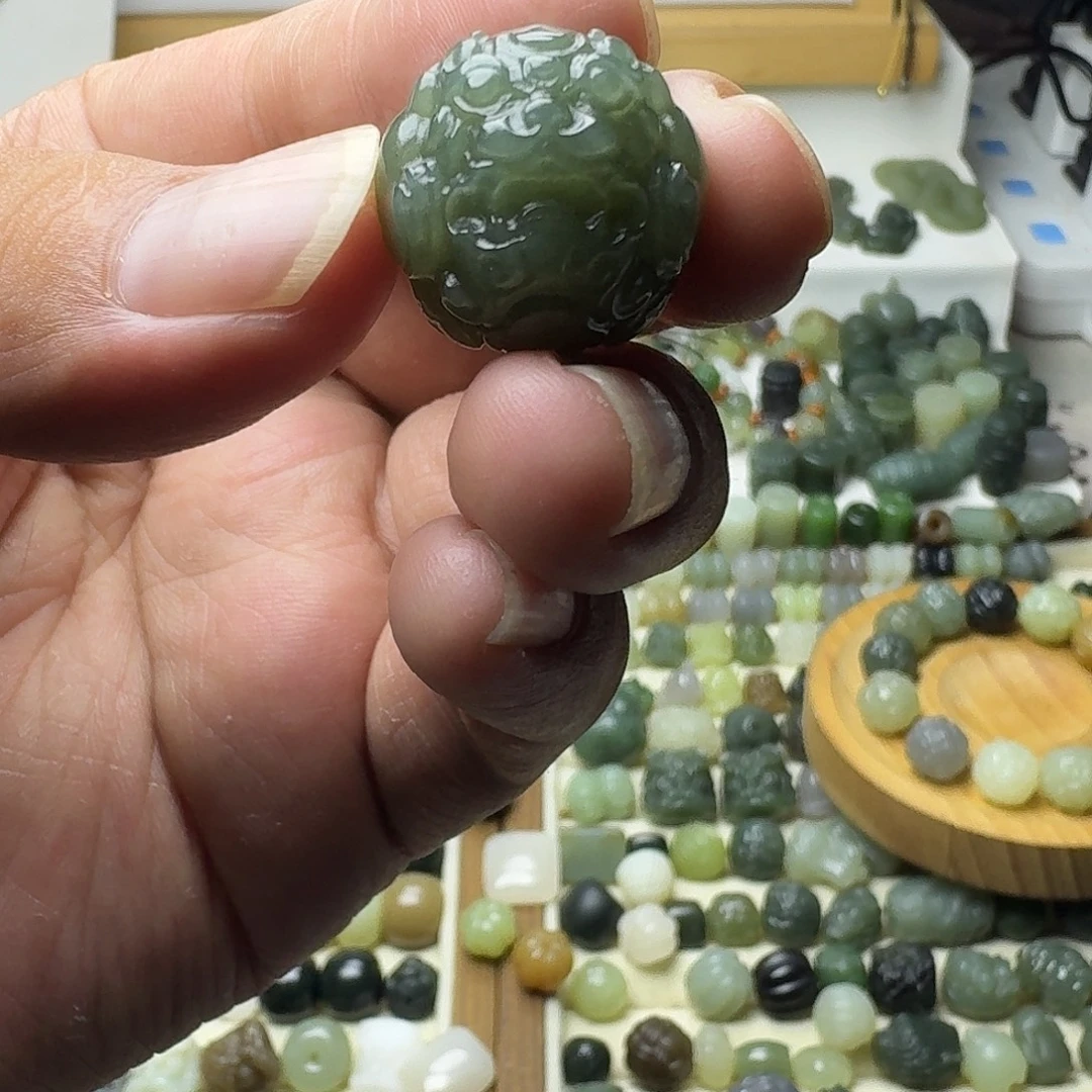 无***者未镶嵌和田玉珠宝半成品和田玉且末蓝貔貅20㎜