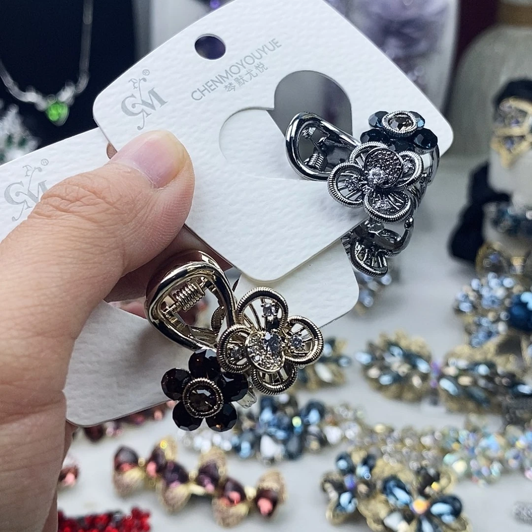 仿水晶合金小抓夹