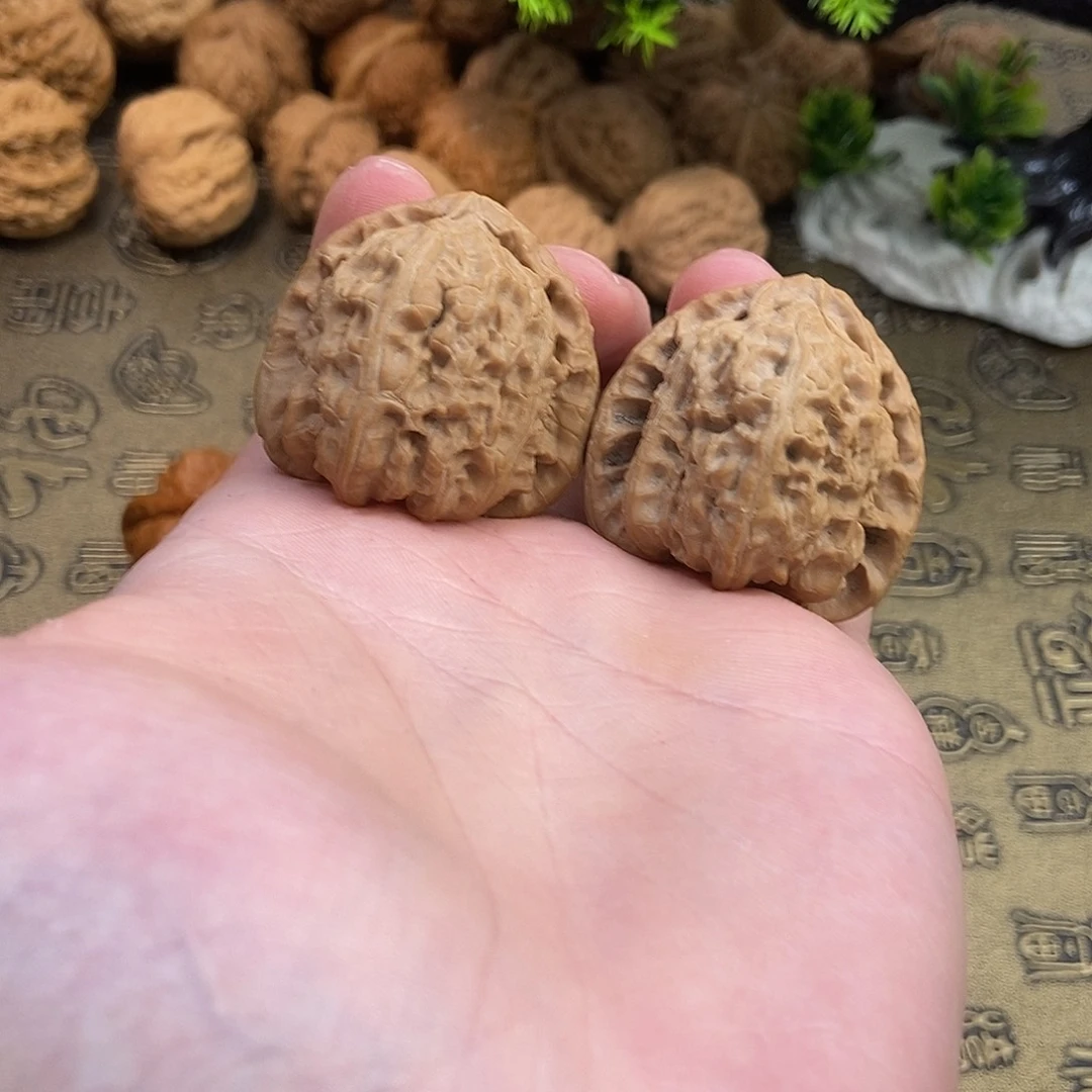 核桃三角白37尺寸编号128白茬桩型正粉红皮