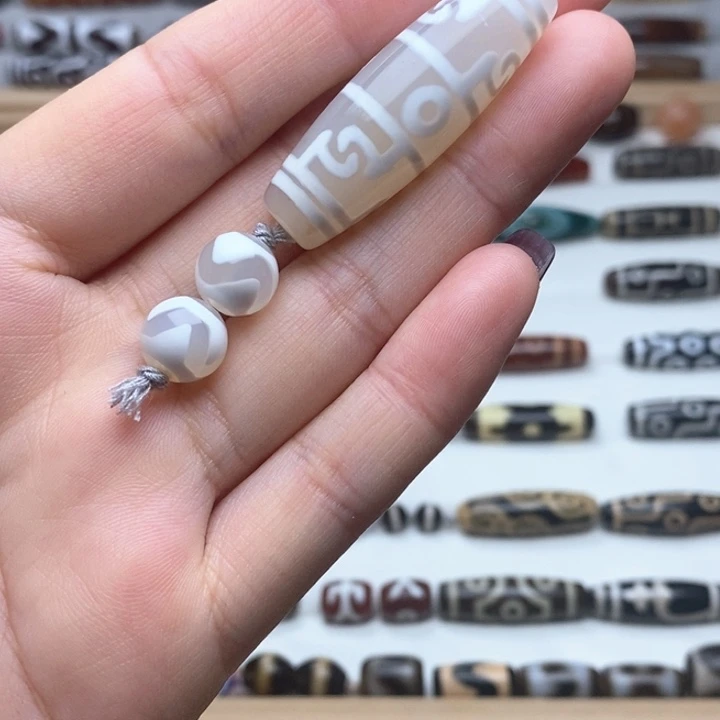 玛瑙/玉髓颈饰未镶嵌何****聂