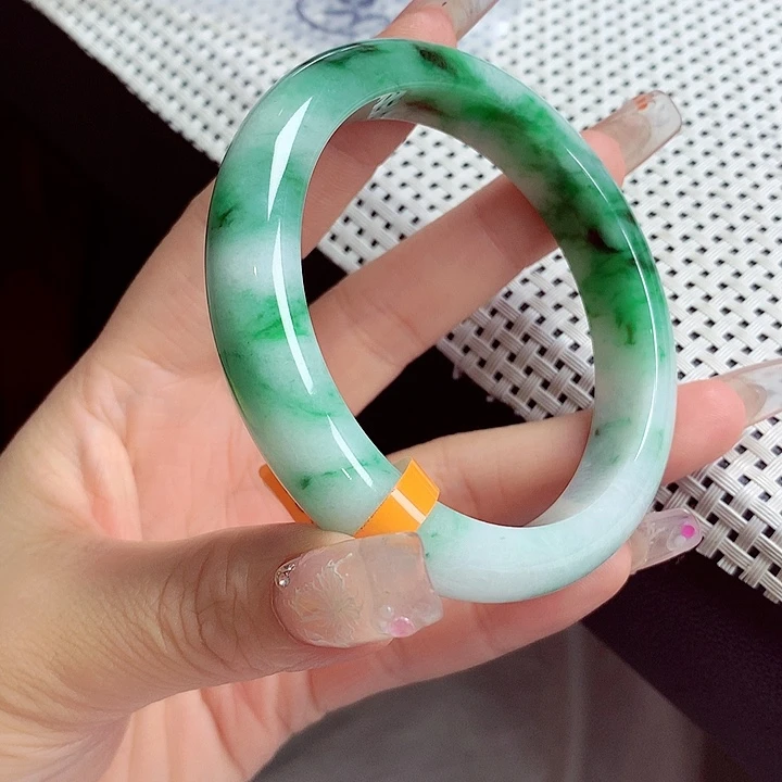 未镶嵌手镯翡翠翡翠