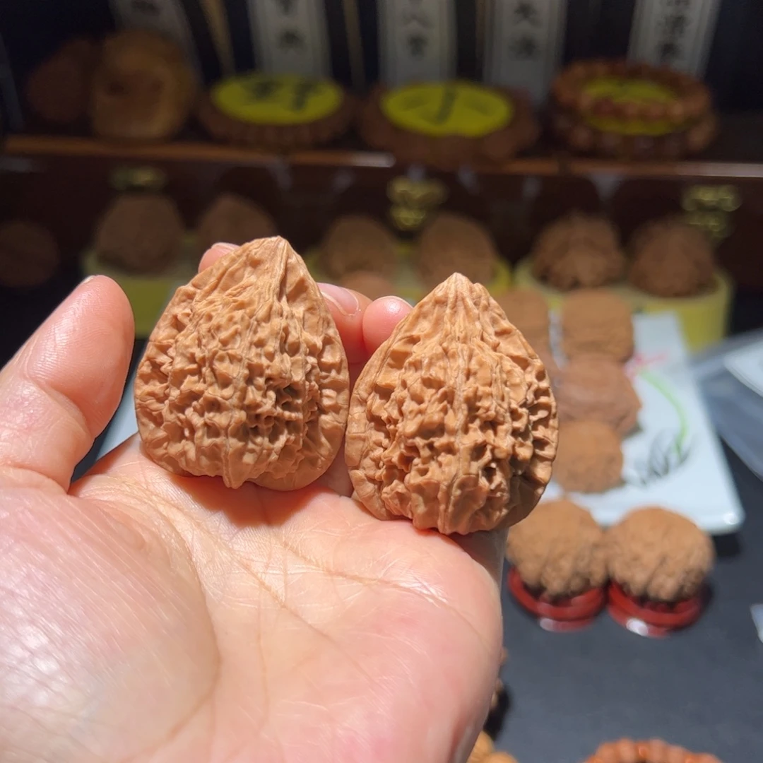 七***白把件文玩核桃火凤鸡心