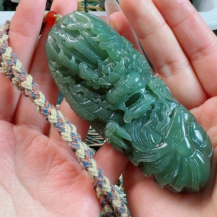 和田玉挂件未镶嵌