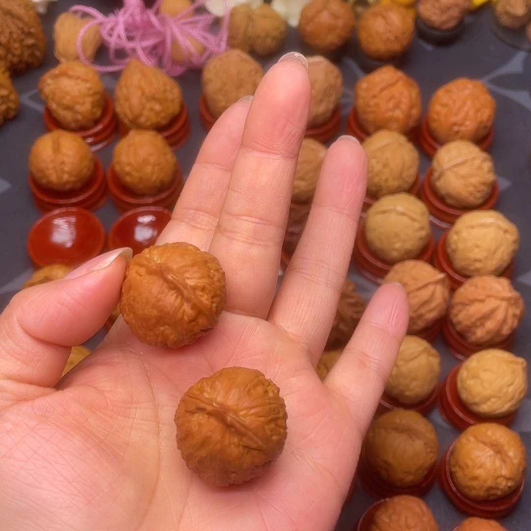 文玩核桃把件龙蛋