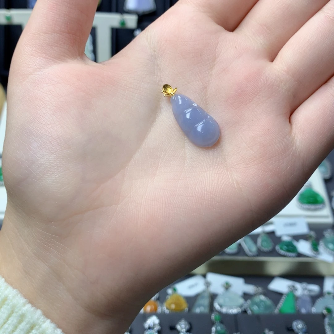 翡翠18K金镶嵌挂件