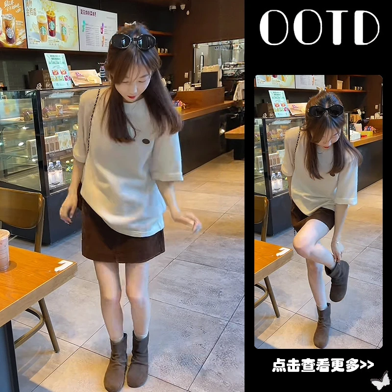 早秋穿搭一整套女2025新款复古宽松短袖T恤休闲百搭短裙两件套