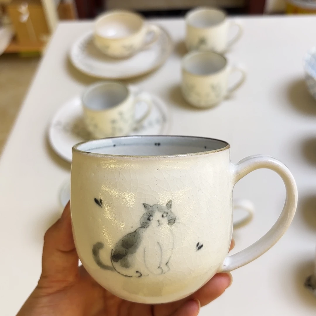 瓷猫咪马克杯。