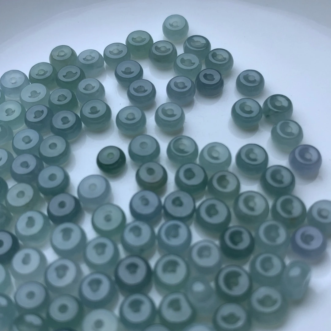 翡翠未镶嵌手链卡3乘5的冰透蓝水算盘100个