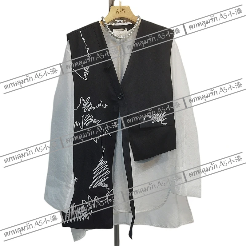 小众炸街高级感女装刺绣马甲2025春新款时尚不规则宽松百搭马夹