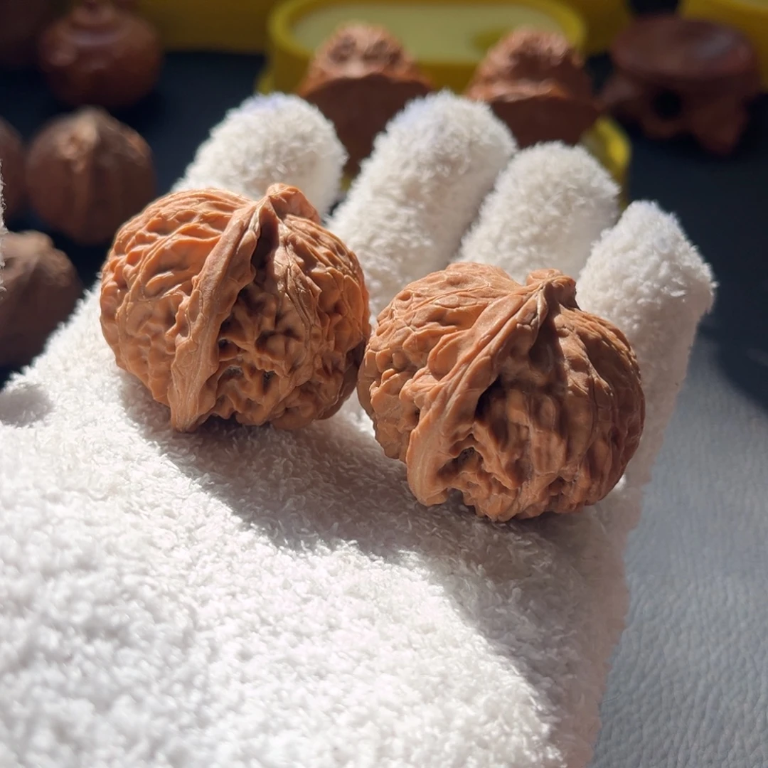 核桃文玩核桃宫灯