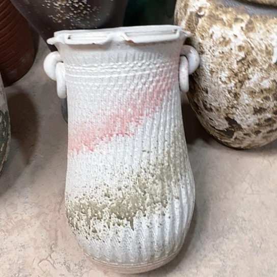 紫砂花盆口18高度34白耳环瑕疵