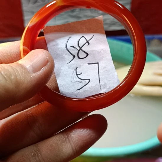 玛瑙/玉髓手镯未镶嵌