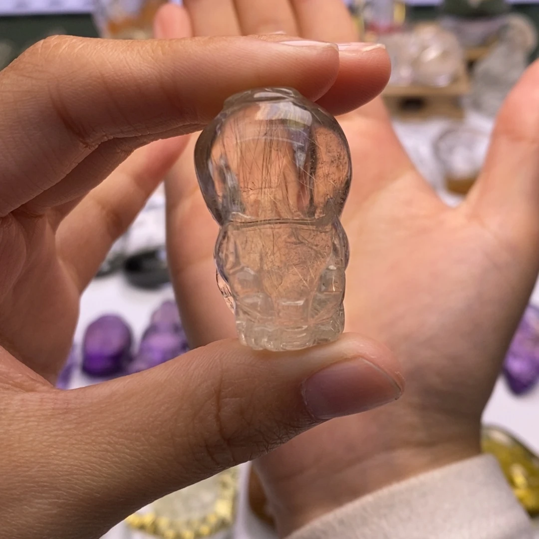 淡***蓝水晶未镶嵌颈饰定制