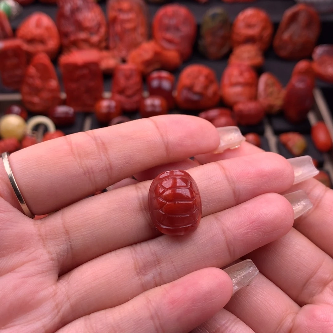 南红玛瑙南红川料原矿牛血红富甲14.6mm未镶嵌