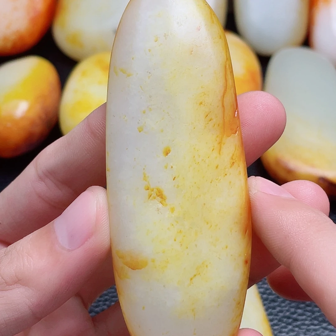 和田玉未镶嵌珠宝奇石