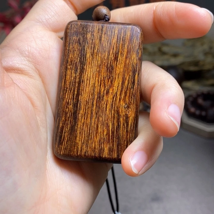 沉香木手串越南芽庄白棋楠金丝玉化吊坠