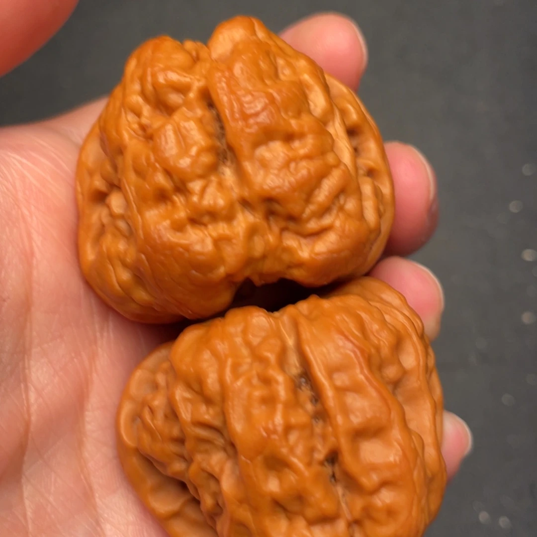 文玩核桃吊坠秦岭野生文玩核桃