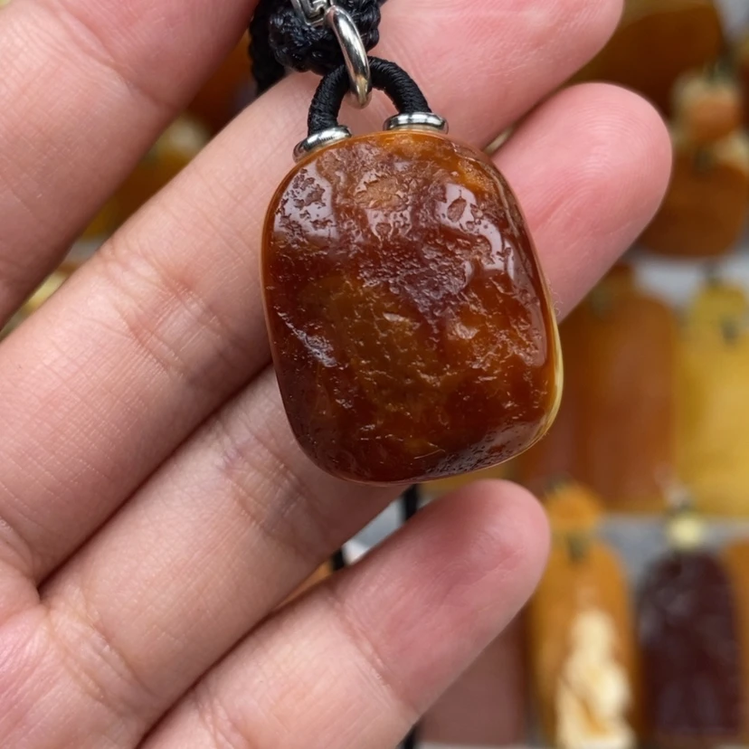 【闪购商品】未镶嵌颈饰琥珀