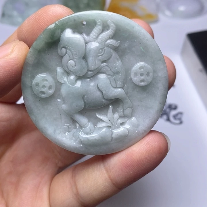 颈饰未镶嵌翡翠翡翠