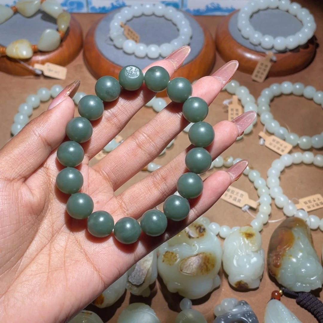 和田玉未镶嵌手串