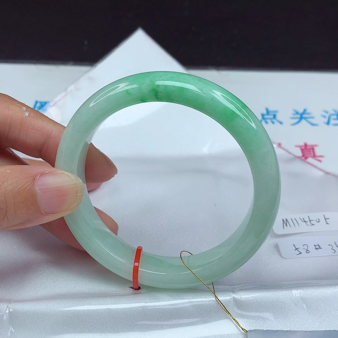 翡翠未镶嵌手镯58圈4505