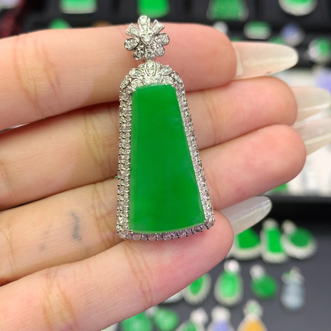 翡翠18K金镶嵌吊坠(不含链)收到货48小时鉴赏期