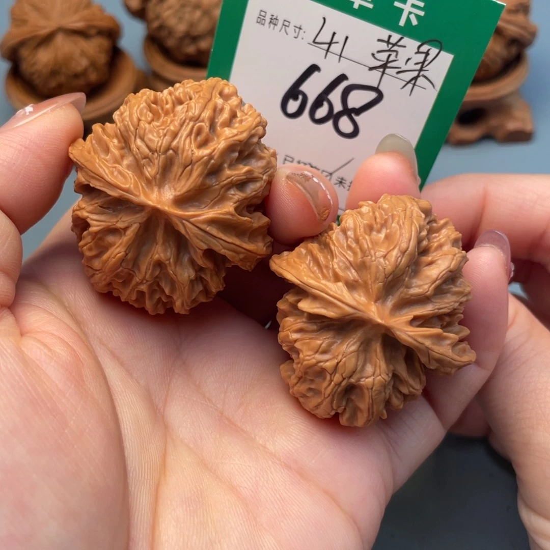 吊坠桃核文玩核桃