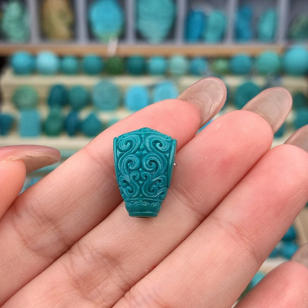 未镶嵌绿松石珠宝奇石