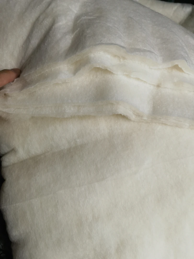 山羊绒絮片200、150、120克幅宽1.55米 2、2.5、2.7米