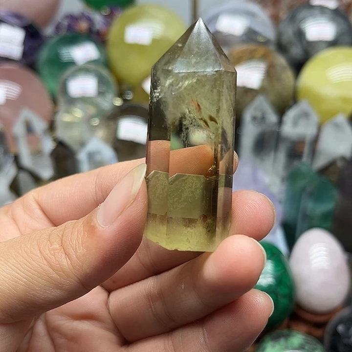 未镶嵌珠宝半成品水晶37克黄水晶柱