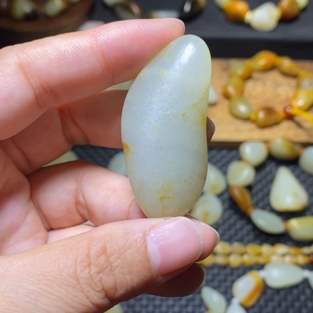 和田玉未镶嵌吊坠(不含链)