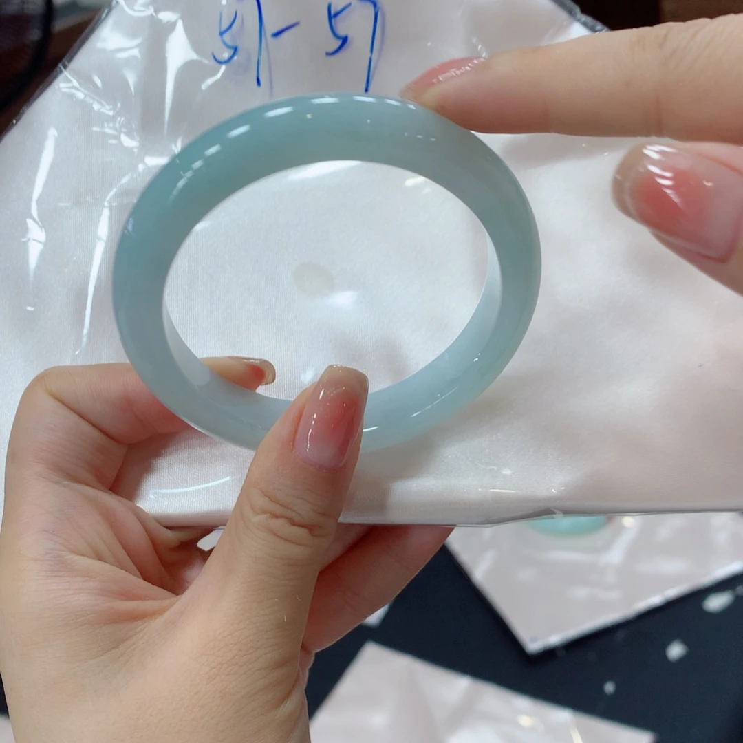 未镶嵌手镯翡翠买断
