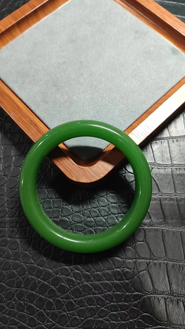 精品时尚手镯六065