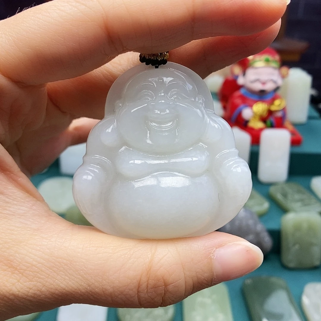 爱***由颈饰未镶嵌和田玉