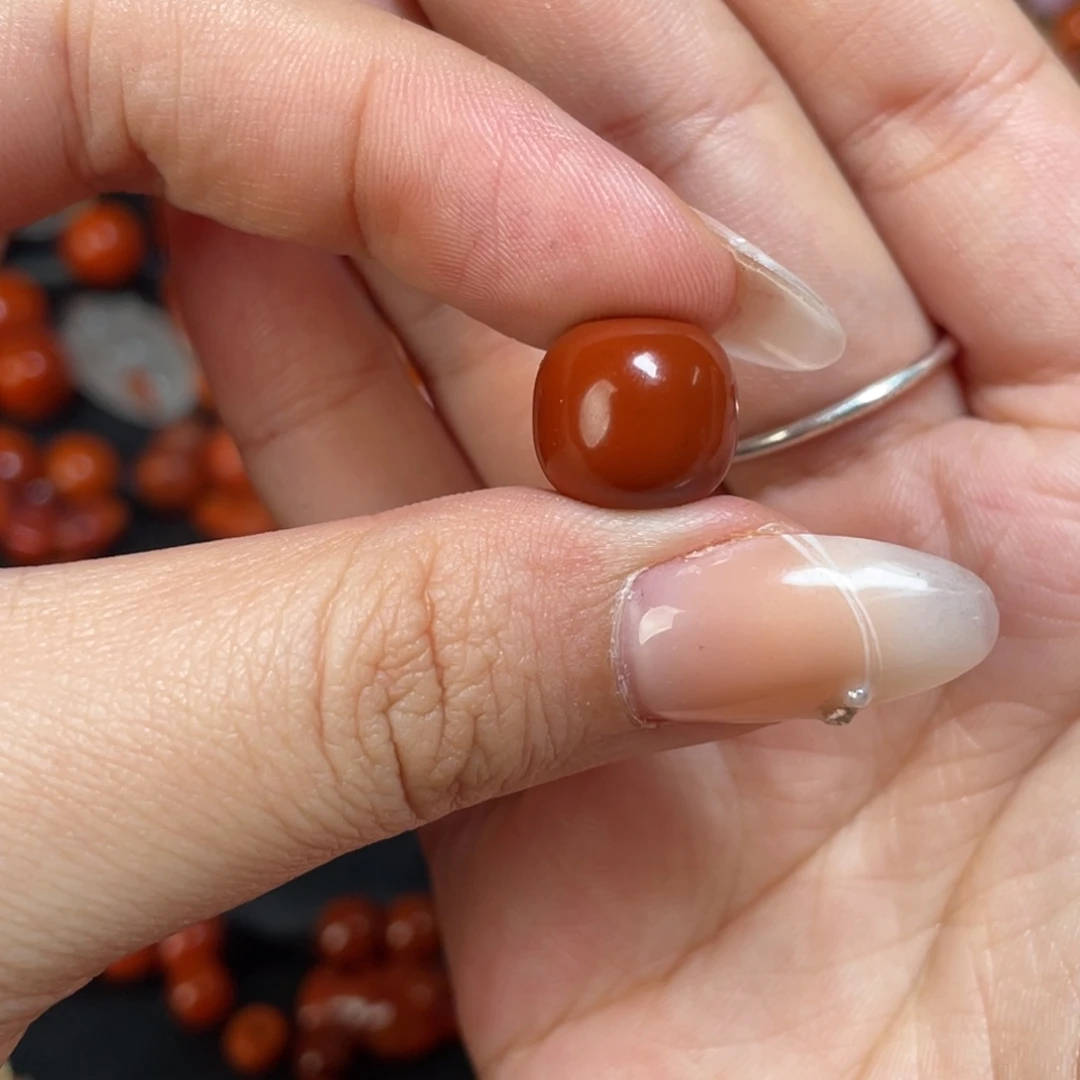 南红玛瑙未镶嵌颈饰55