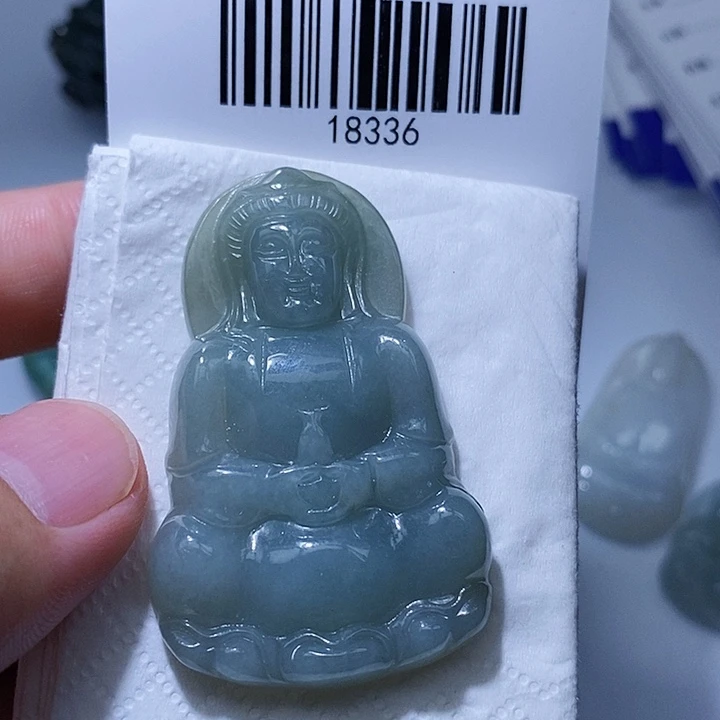 颈饰未镶嵌翡翠天光墟翡翠市场现金代购