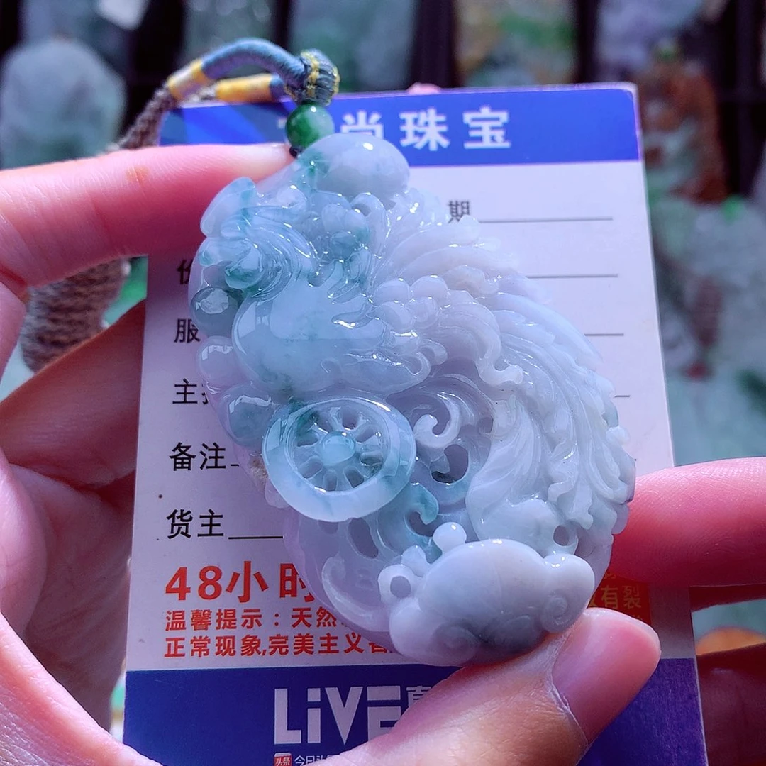 颈饰未镶嵌翡翠天然