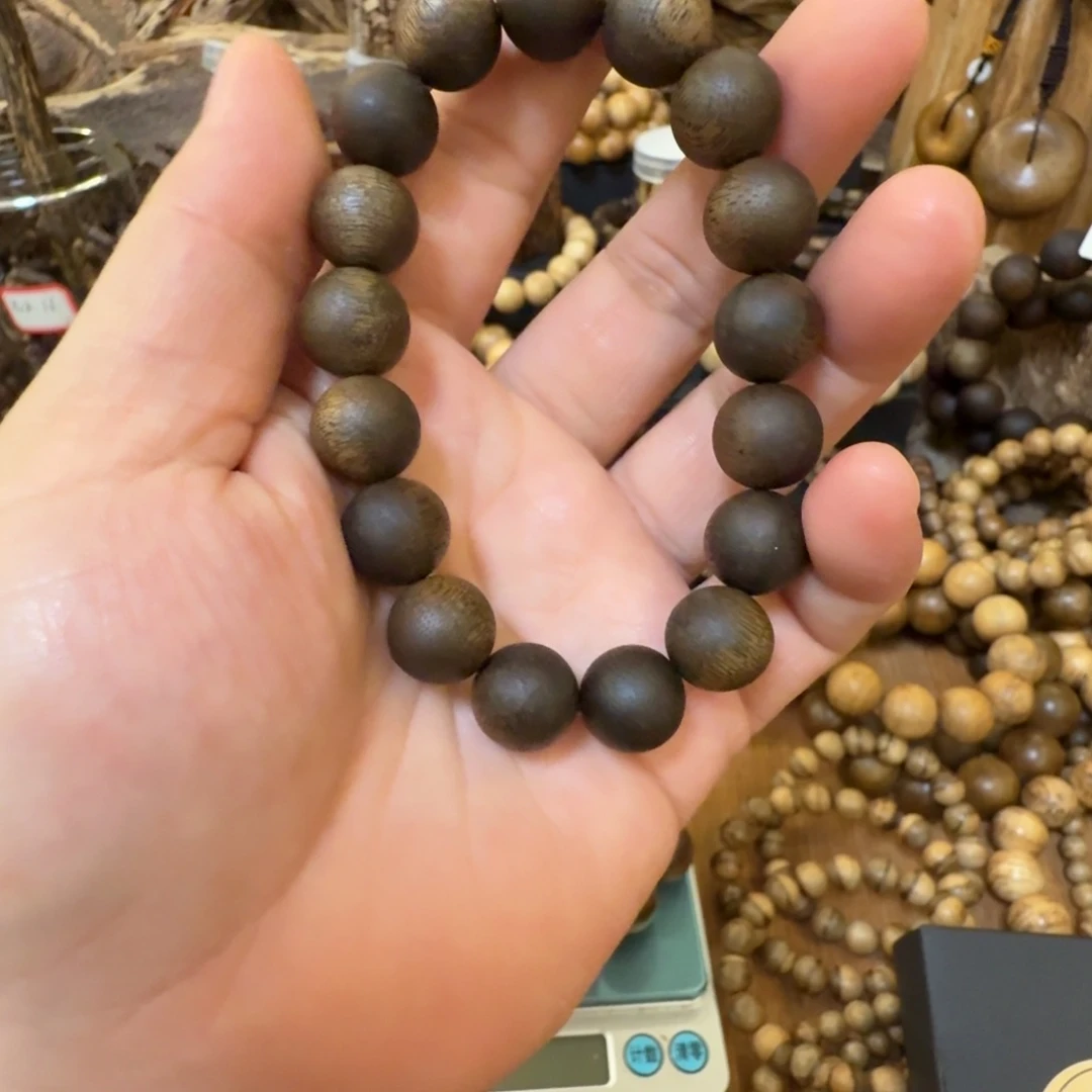 小***刀沉香碎屑沉香海南沉水白棋1.2大➕碎屑多样性