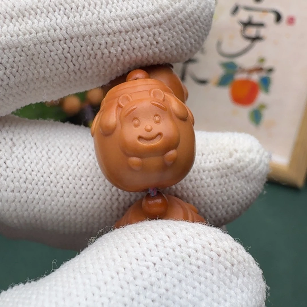猴头核桃吊坠维尼熊