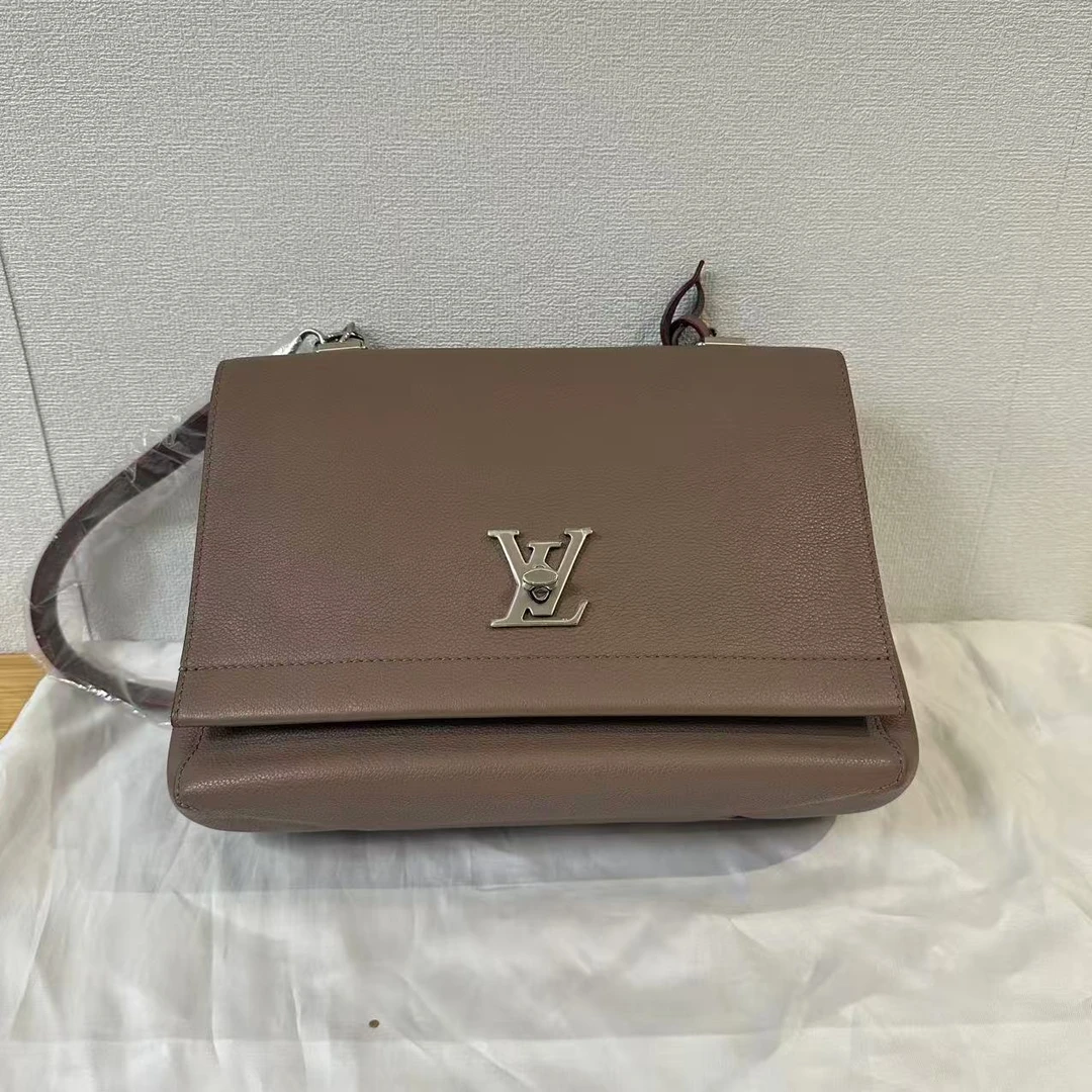 95新 LouisVuitton/路易威登 LV时尚手提包 T1379 4053