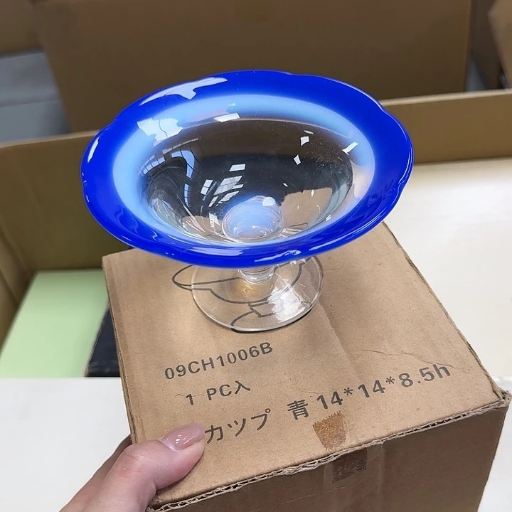 精品瓷器。