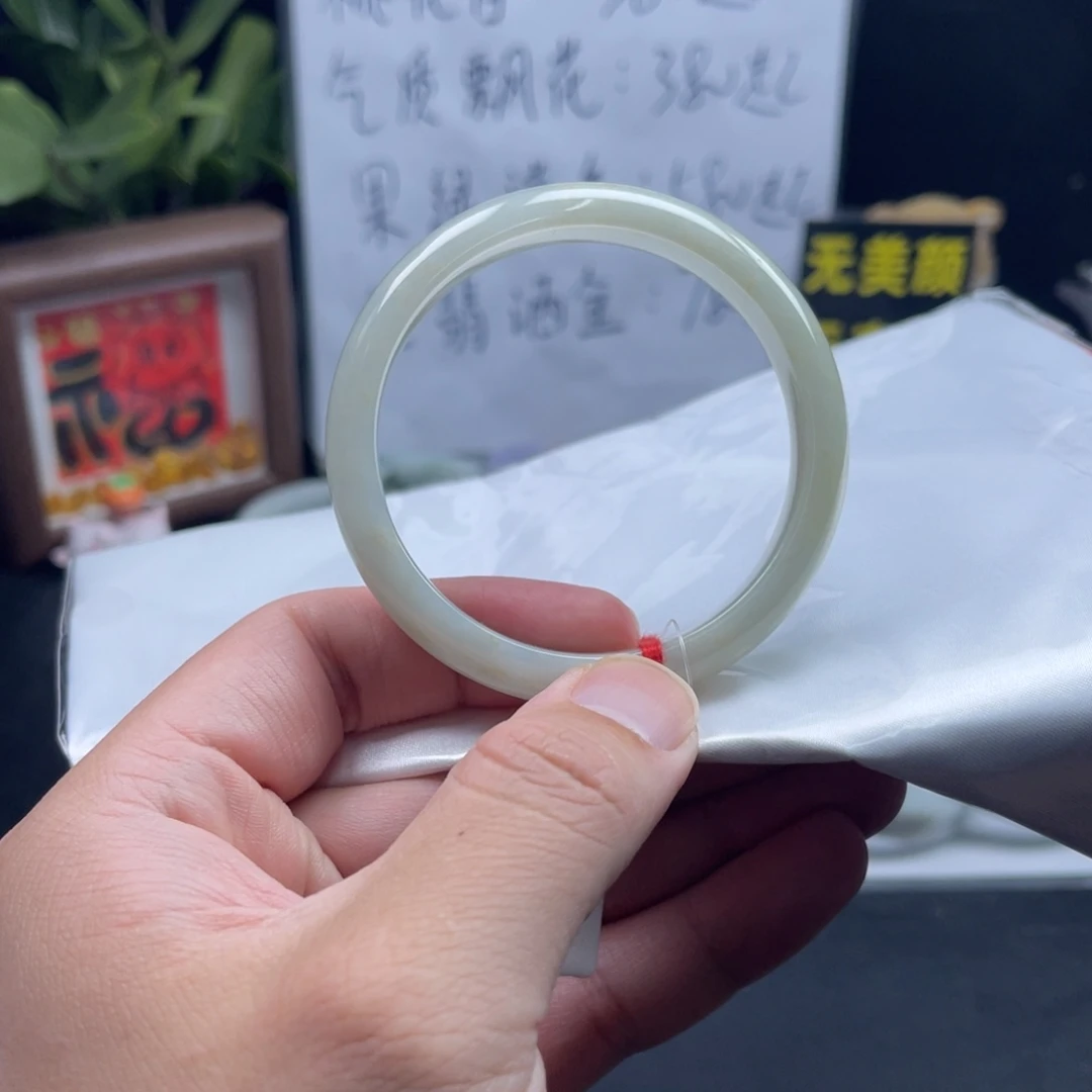 翡翠未镶嵌手镯61正圈