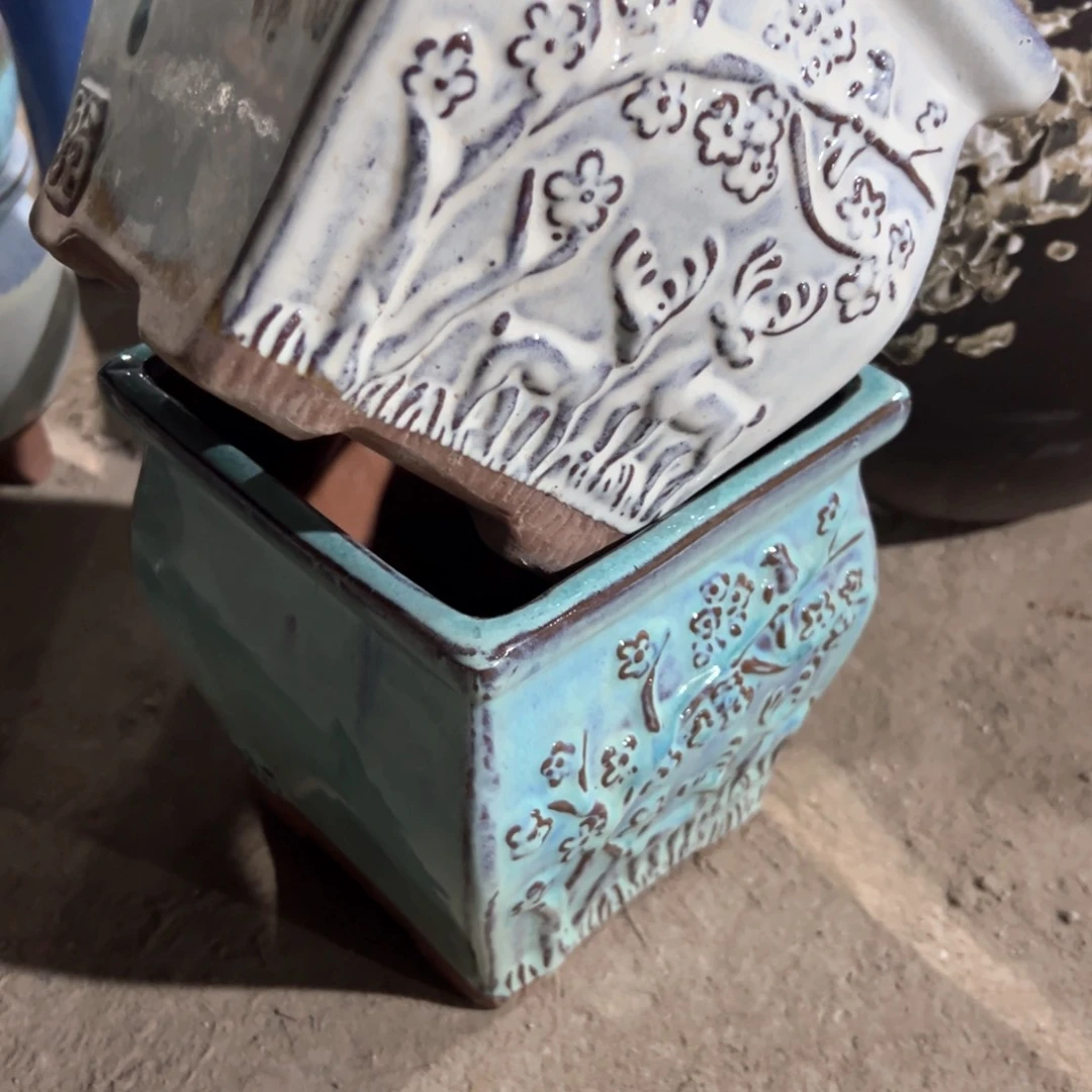 红陶瑕疵15-16两个