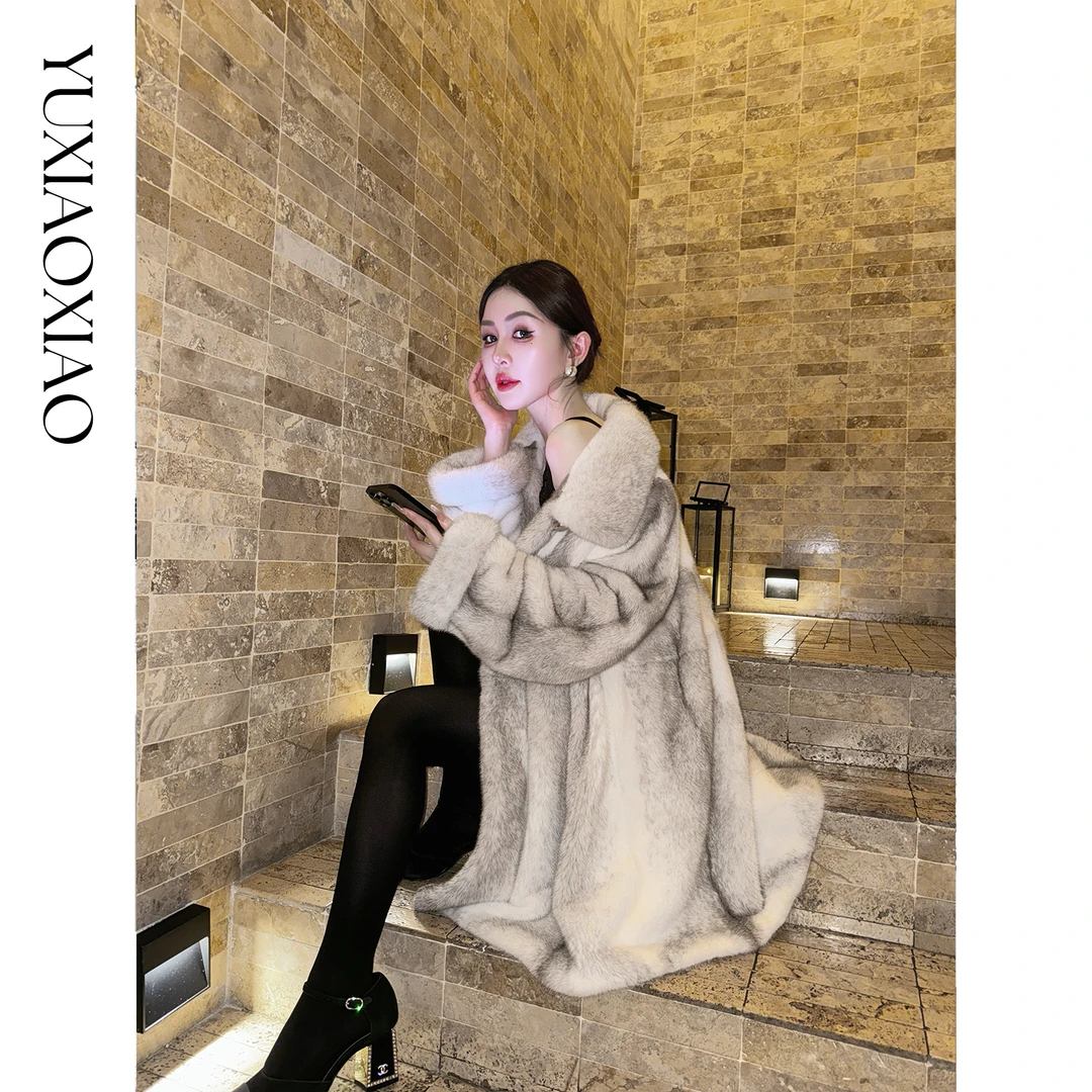 余潇潇【皇家剧院】优雅贵气本色稀有银十字水貂翻领抽绳收腰皮草