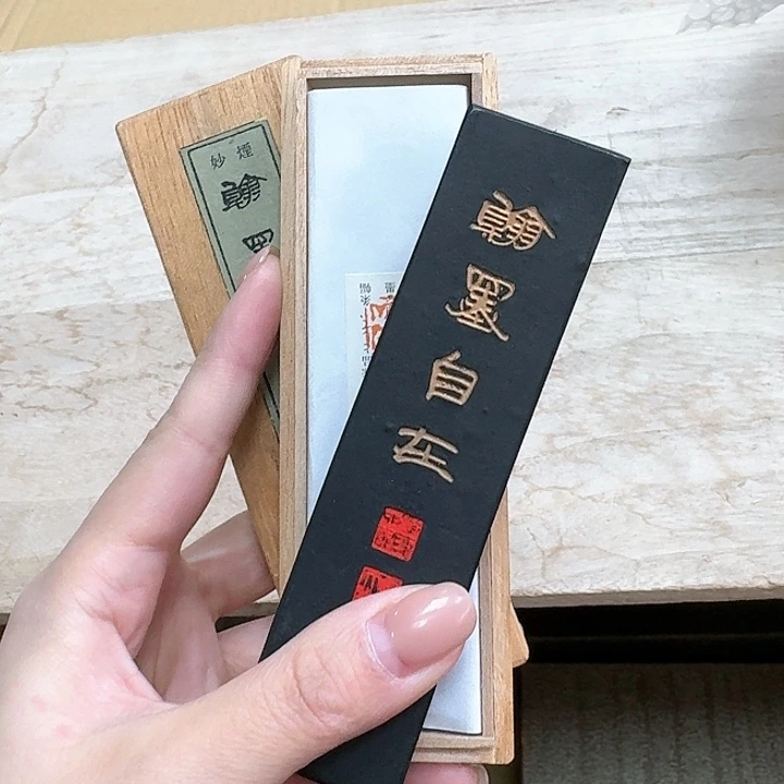 精品摆件。