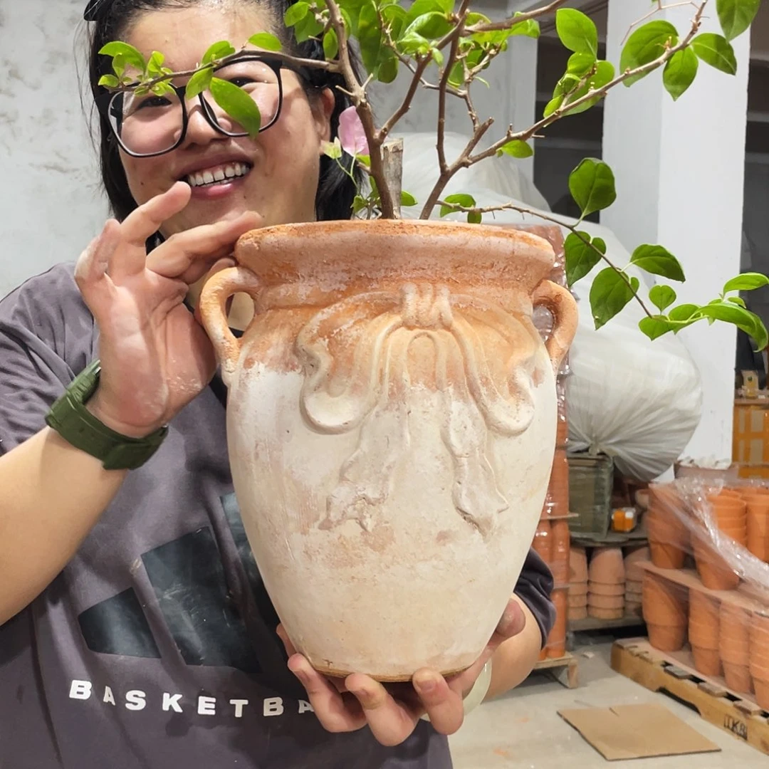 口20×28          手工花盆一个