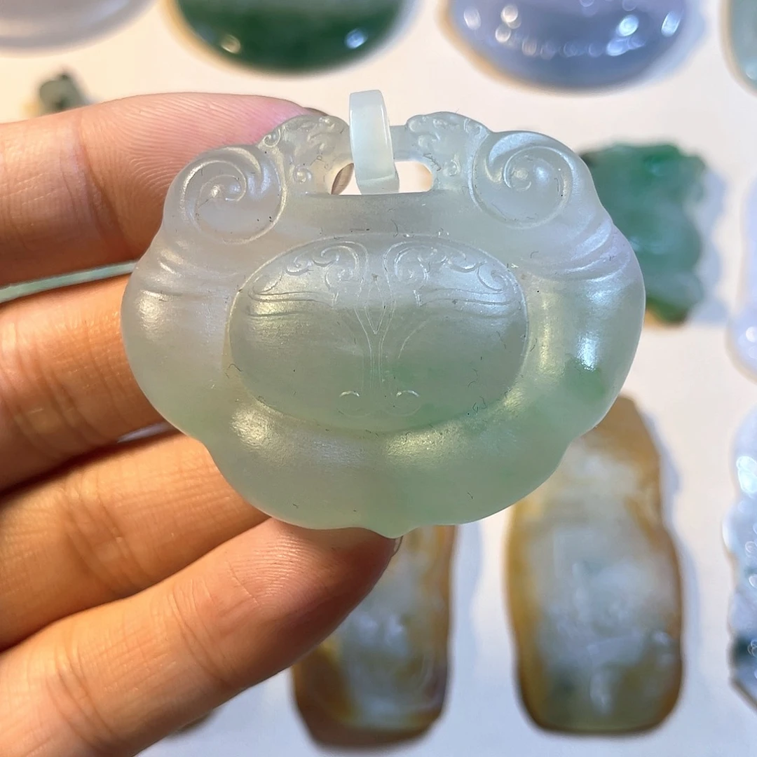定制翡翠未镶嵌毛货