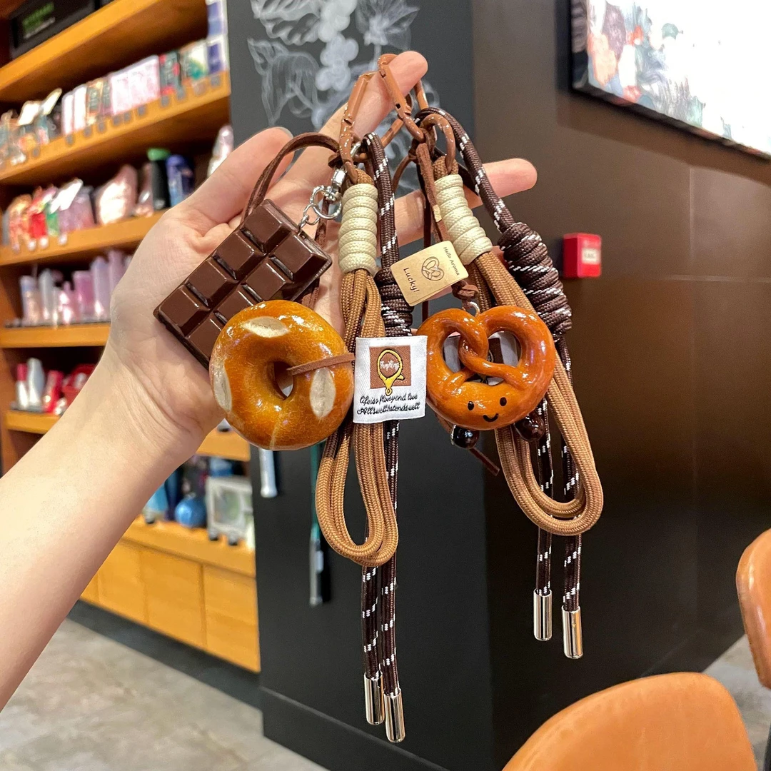 miu风贝果碱水面包挂件包包挂饰创意钥匙扣摆件diy送女生礼物情侣