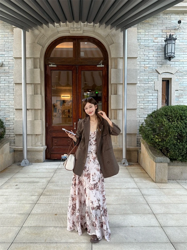 高级感长袖毛呢西装2025秋季新款宽松时尚气质西装领加厚外套女潮